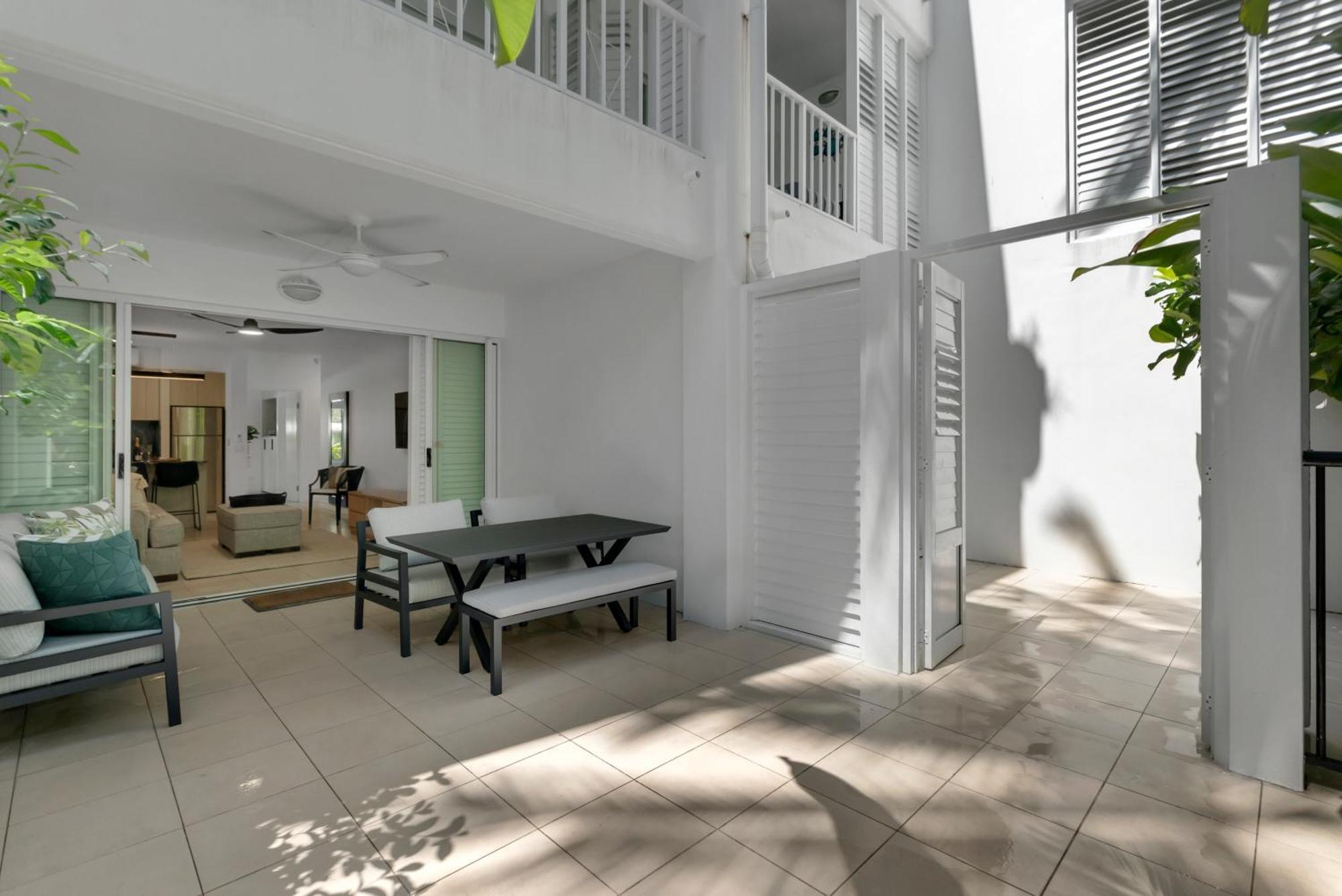 Elysium Private Apartments At Beach Club & Spa 팜코브 외부 사진