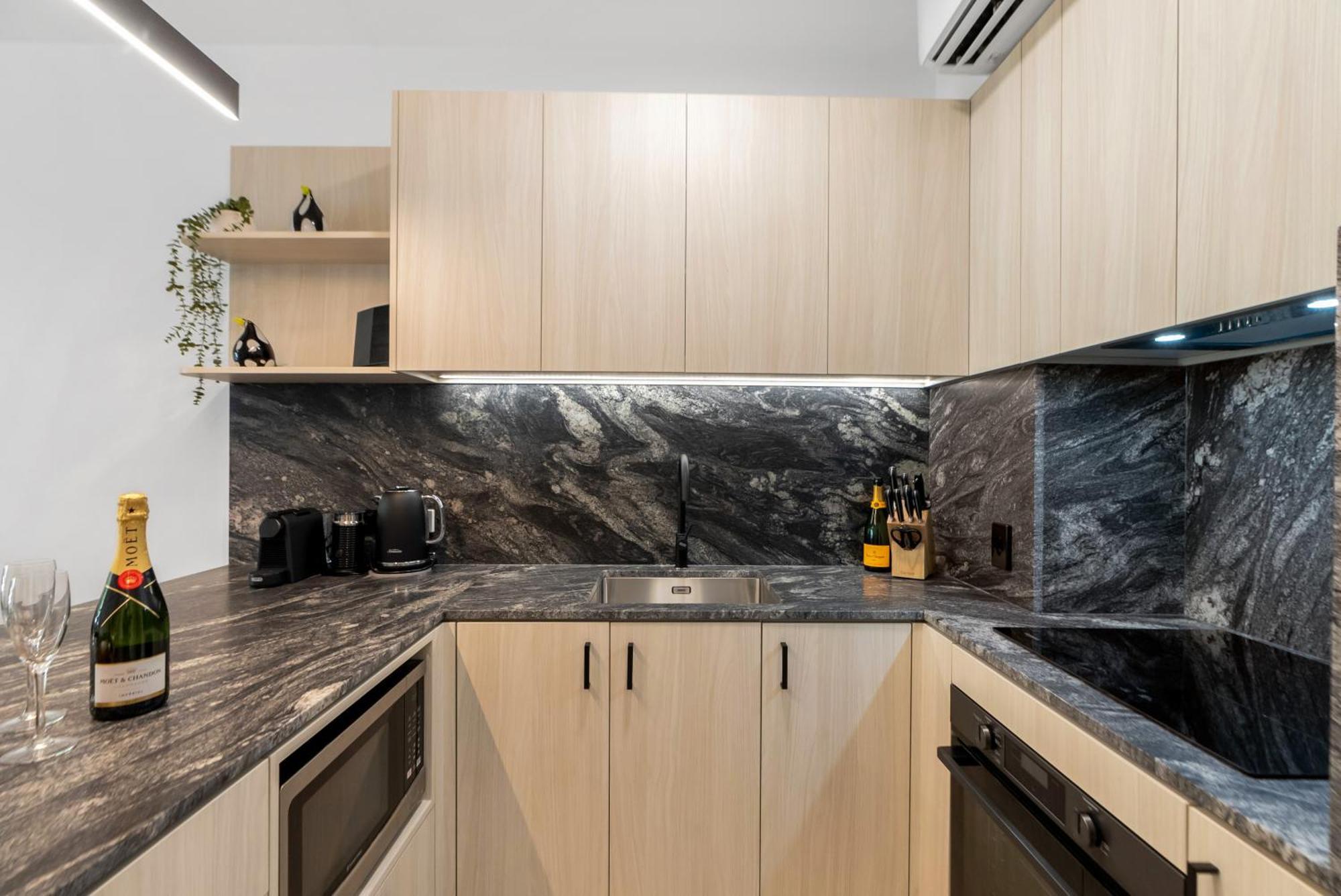 Elysium Private Apartments At Beach Club & Spa 팜코브 외부 사진