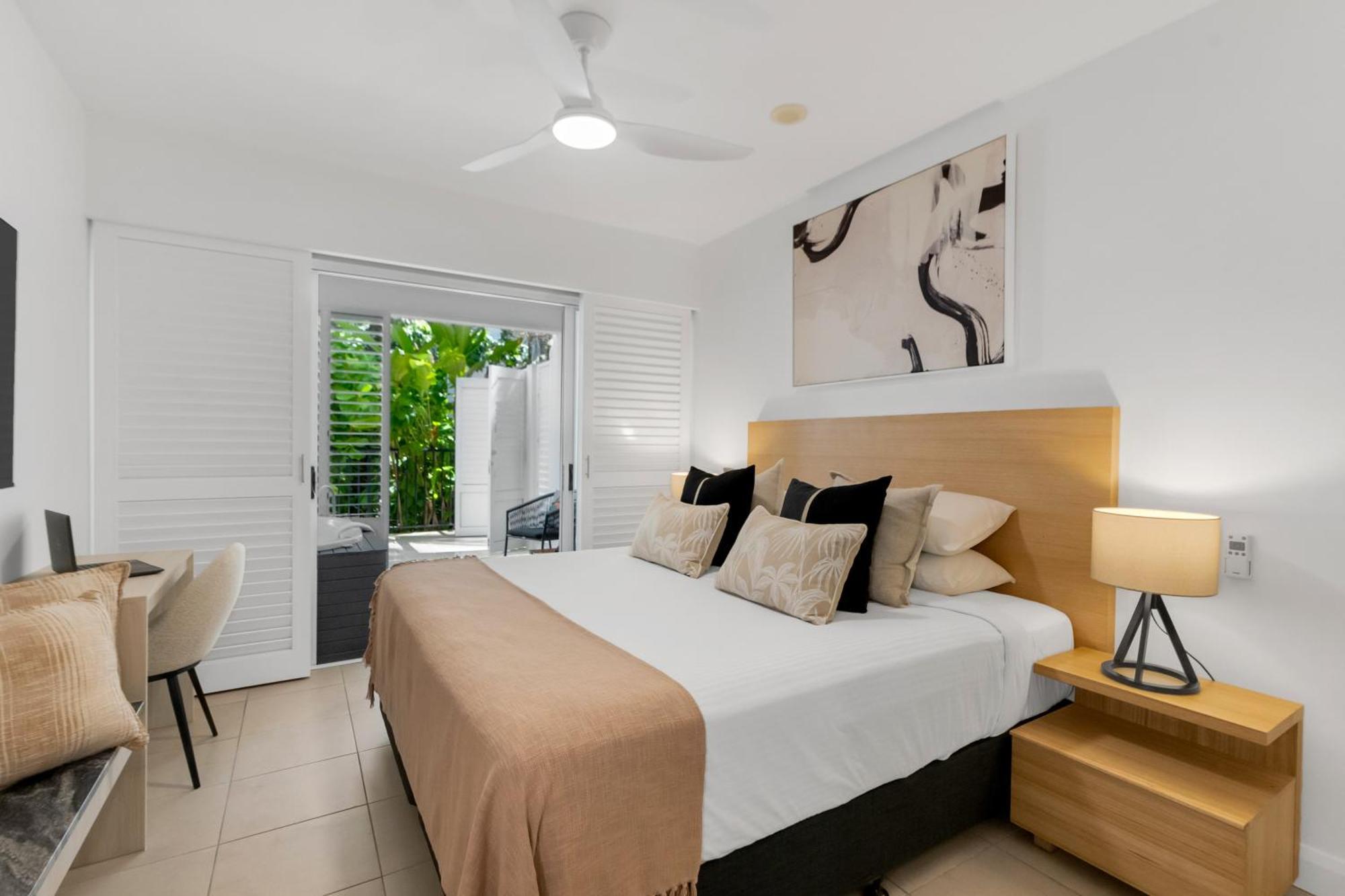 Elysium Private Apartments At Beach Club & Spa 팜코브 외부 사진